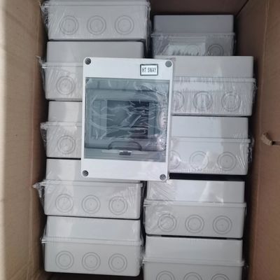 8 Way プラスチック式電源配送システム 3 段階 Db ボックス 低電圧