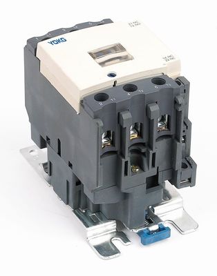 32A 電源周波数 IP20 保護レベルのための 3 極 AC コンタクター